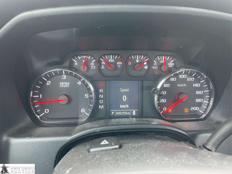 2016-chevrolet-silverado-1500-image-12