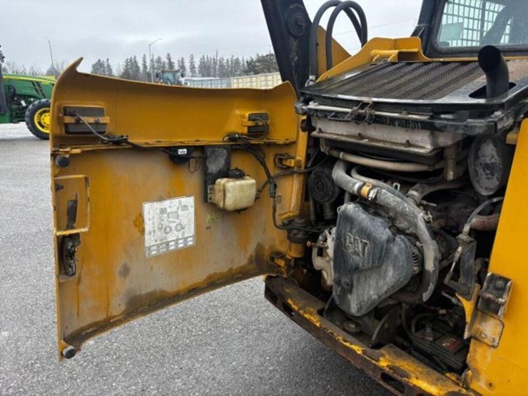 2009-caterpillar-232b2-image-31