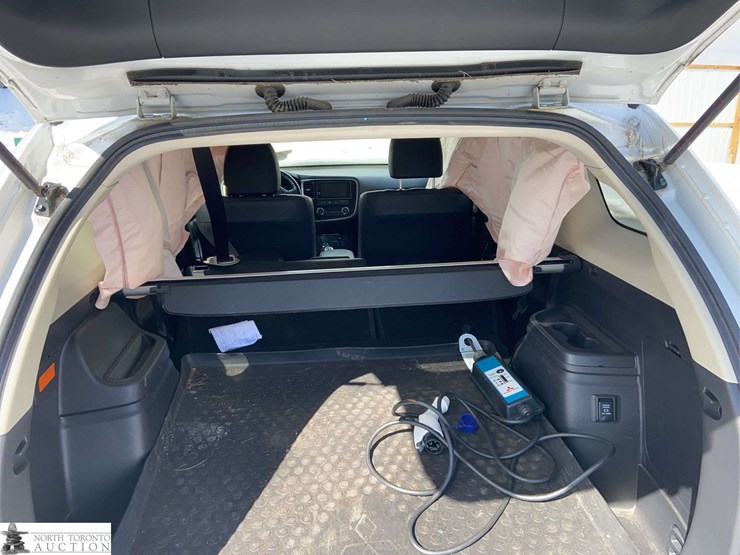 2018-mitsubishi-outlander-image-18