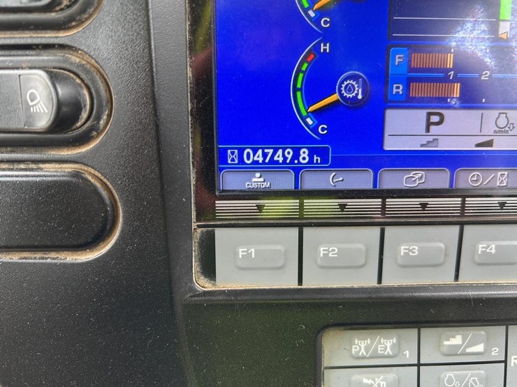 2017-komatsu-d51pxi-24-image-25