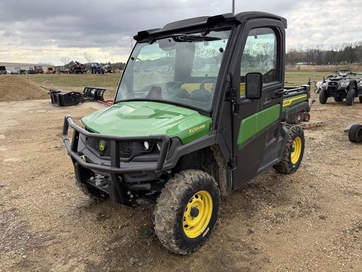 john-deere-gator-image-3