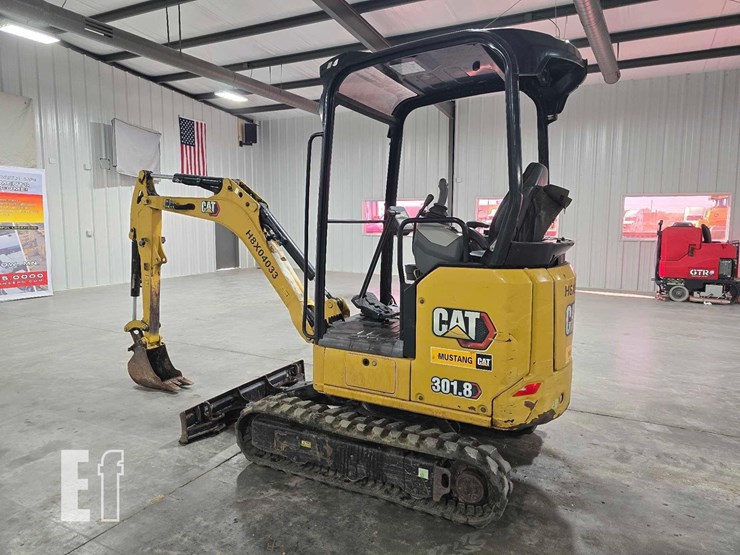 2021-caterpillar-301.8-image-4