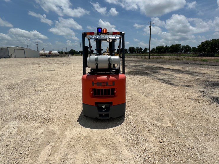 heli-5k-forklift-image-6