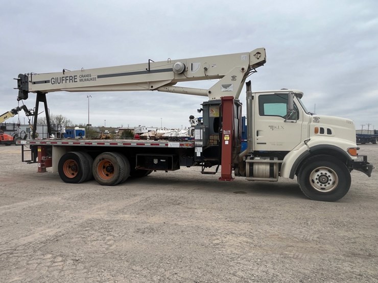 2007-sterling-lt7500-image-4