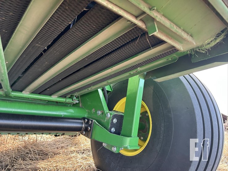 2019-john-deere-560m-image-29