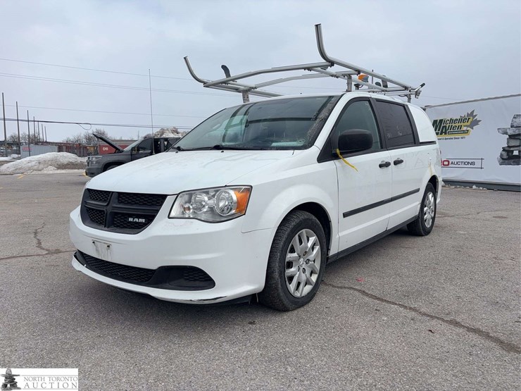 2015-ram-c/v-image-1