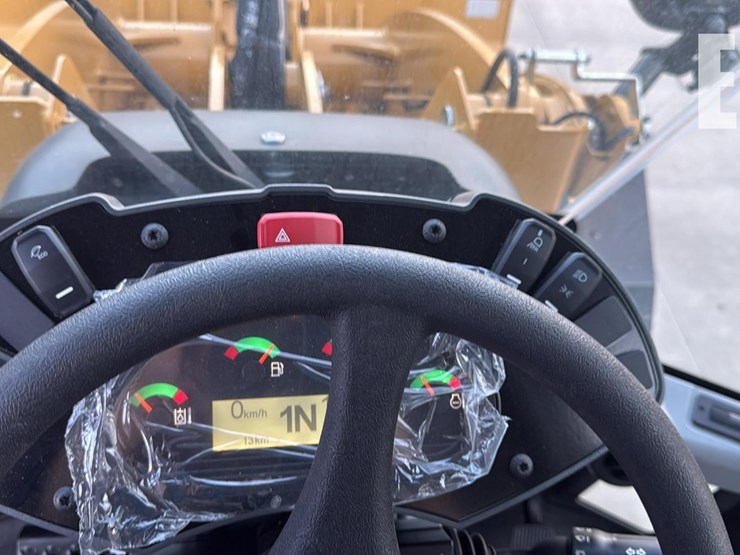 caterpillar-910-image-11