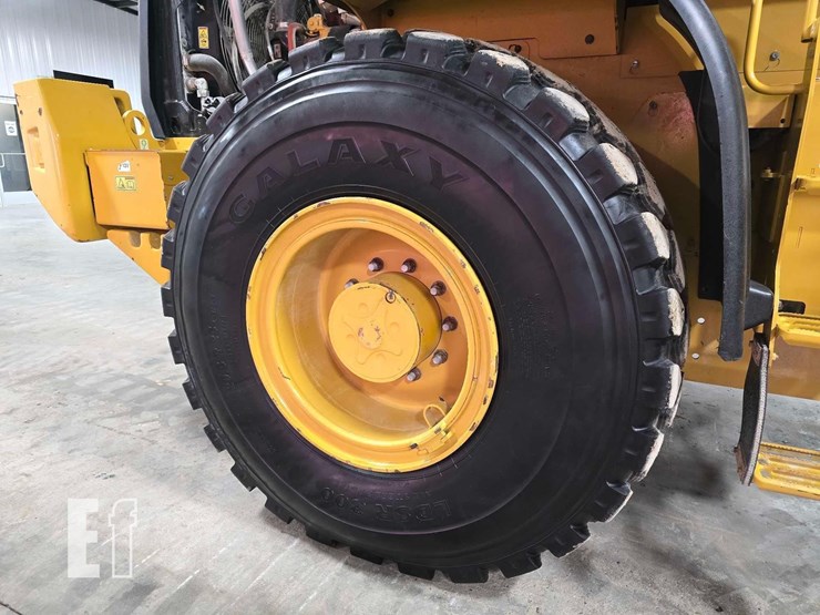 2021-caterpillar-920-image-31