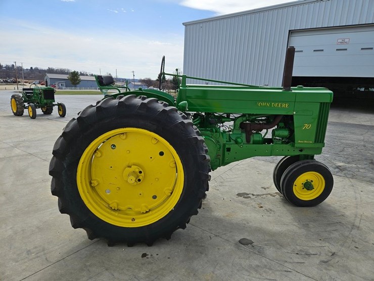 1955-john-deere-70-image-6