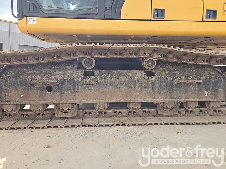 2019-caterpillar-336-image-12