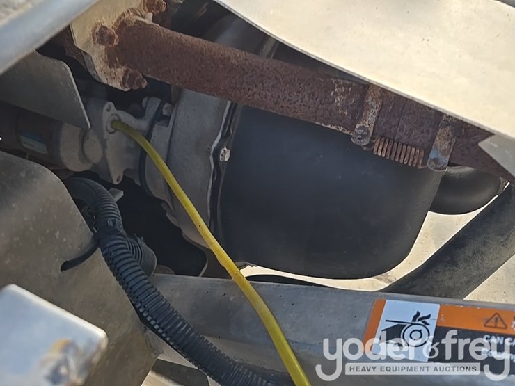 2020-club-car-carryall-1700-image-34