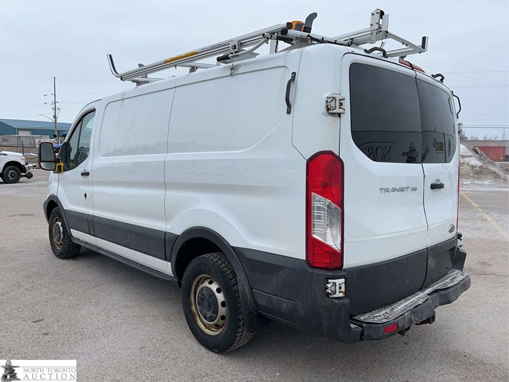 2015-ford-transit-image-7