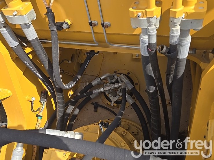 2019-caterpillar-336-image-128