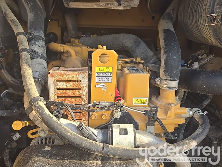 2021-caterpillar-289d3-image-58