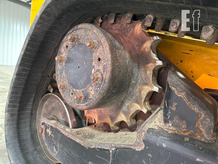 2021-jcb-3ts-8t-image-29