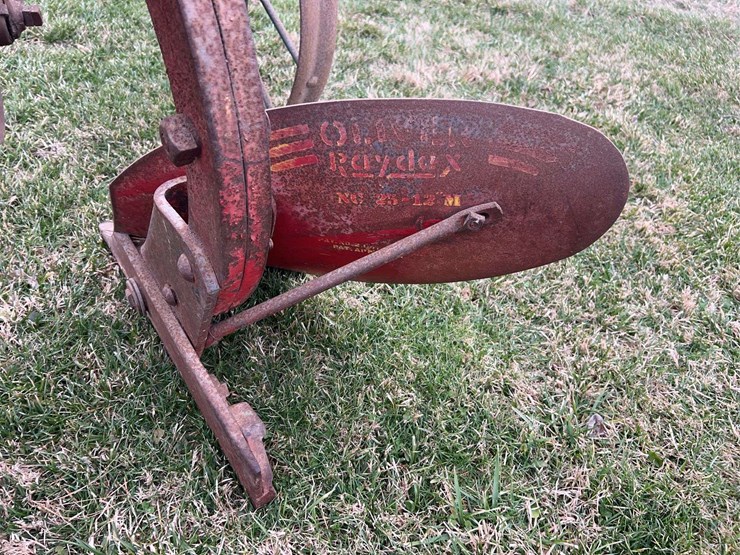 oliver-no.-100-plow-image-26