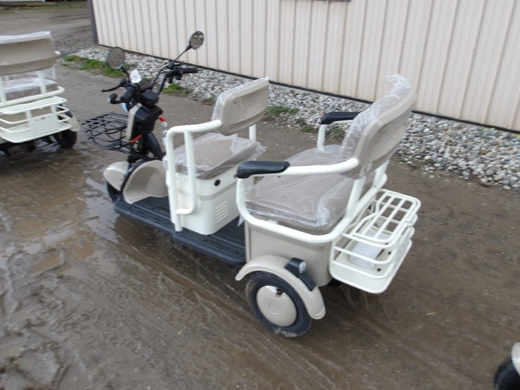 #7335-•-irgc40-mini-golf-cart-image-3