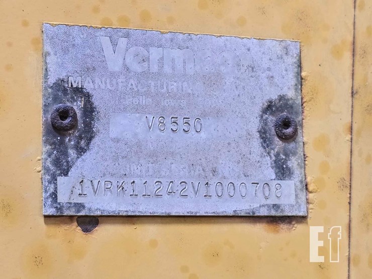 2007-vermeer-v8550-image-35