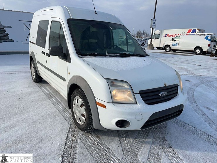 2011-ford-transit-connect-image-3