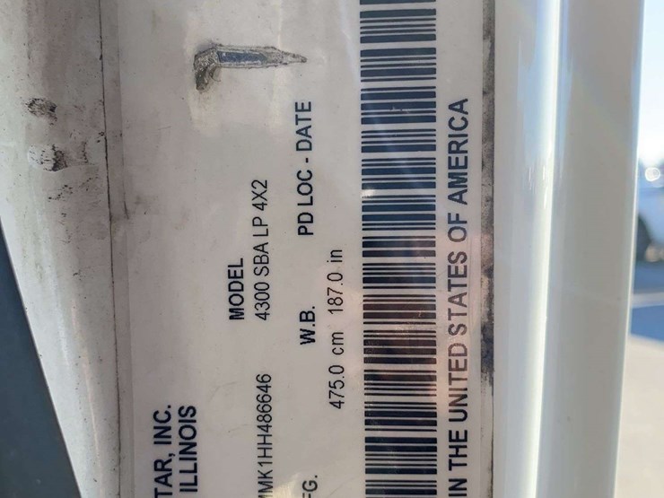 2017-international-durastar-4300-image-29