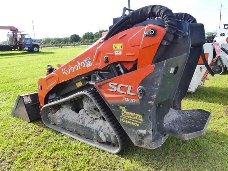 2023-kubota-scl1000-image-4