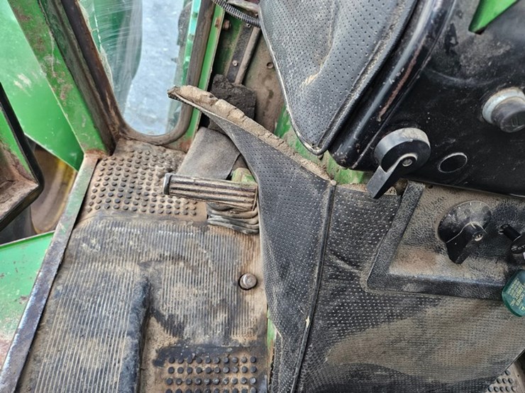 1974-john-deere-7520-image-40