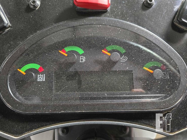 2022-caterpillar-920-image-17