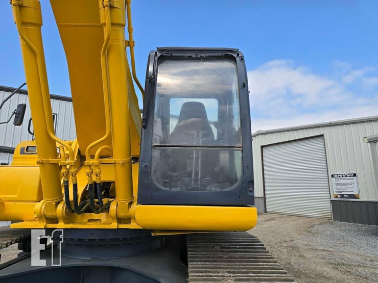 kobelco-sk350-lc-image-13