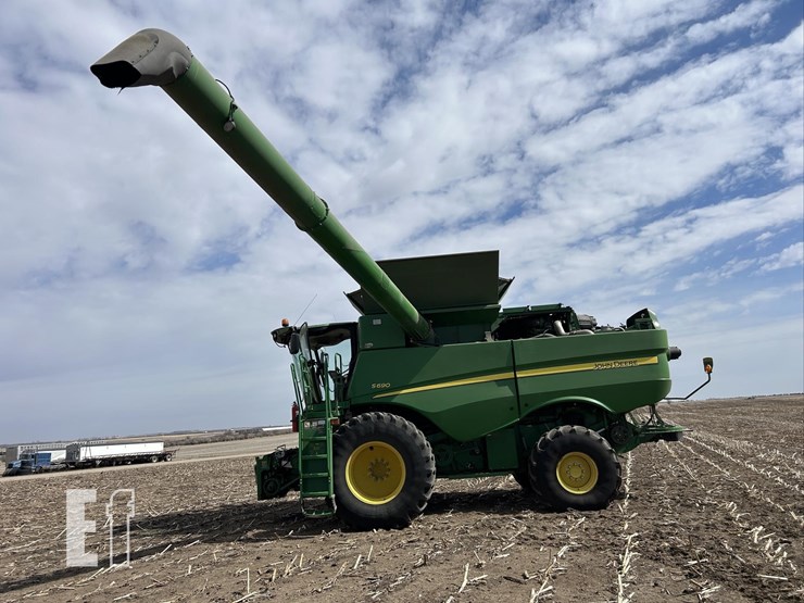 2012-john-deere-s690-image-99
