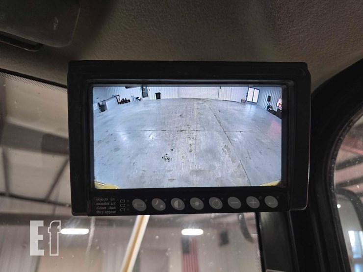 2022-caterpillar-920-image-19