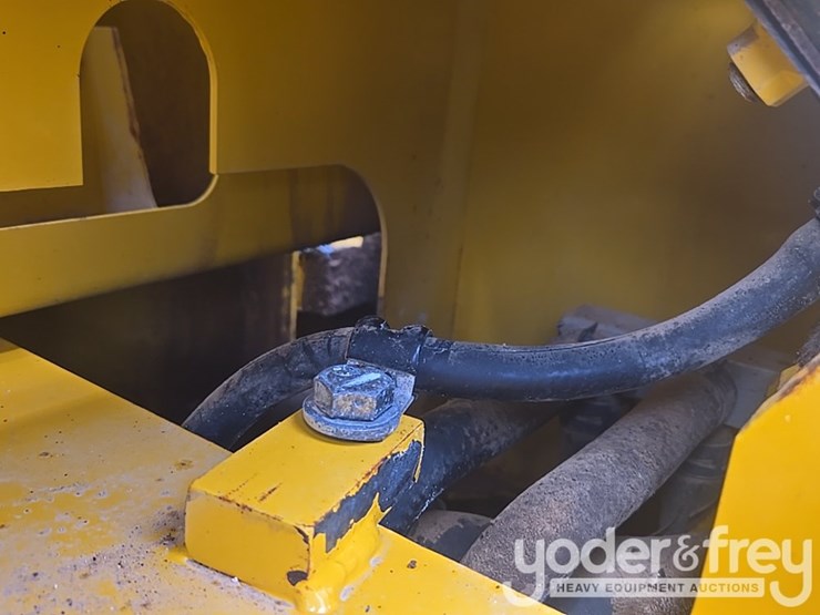 2015-komatsu-pc490-lc-11-image-77