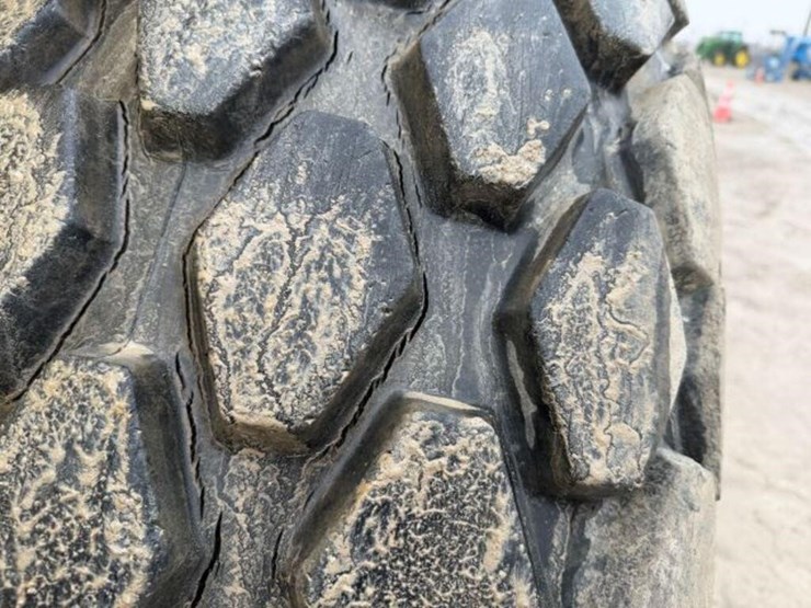 2011-bomag-bw211d-40-image-38