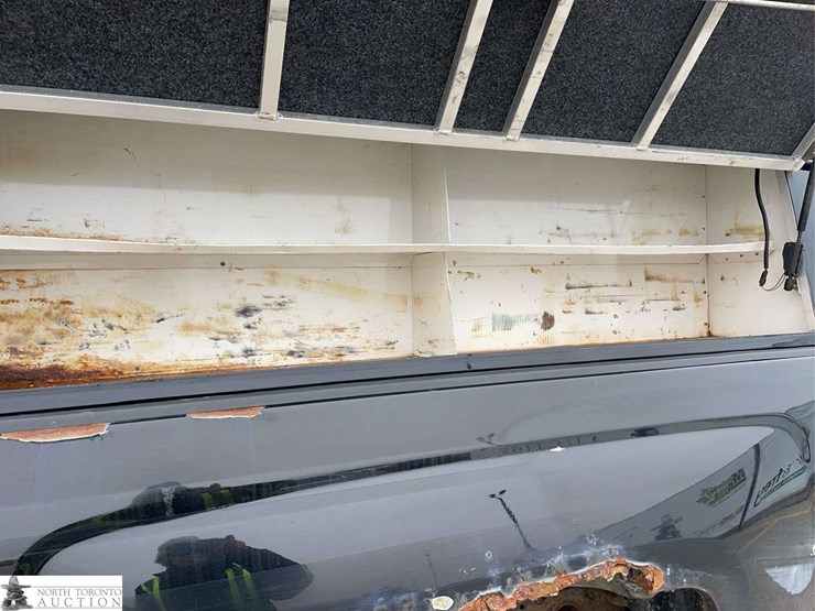 2015-chevrolet-silverado-2500hd-image-19