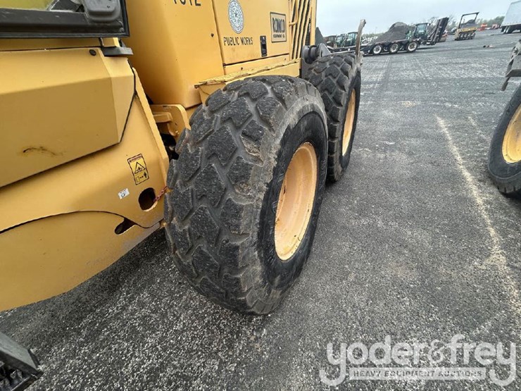 2008-volvo-g940-image-16