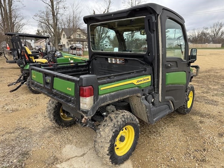 john-deere-gator-image-6