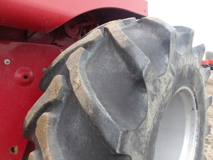 case-ih-1688-image-5