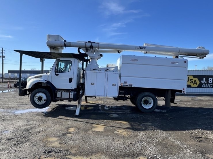 2016-freightliner-m2-s/a-bucket-truck-image-7
