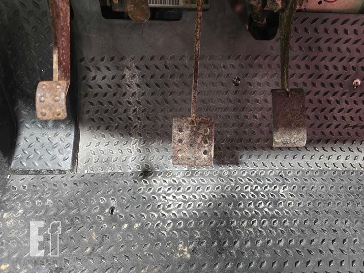 club-car-carryall-1700-image-11