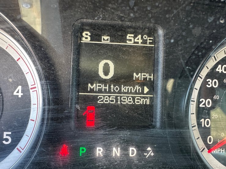 2014-dodge-5500-service-truck-image-12