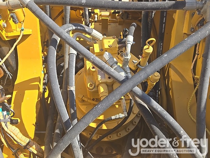 2019-caterpillar-336-image-78