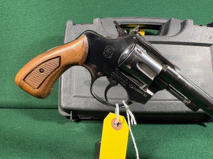 rossi-interarms-22-lr-revolver-image-2