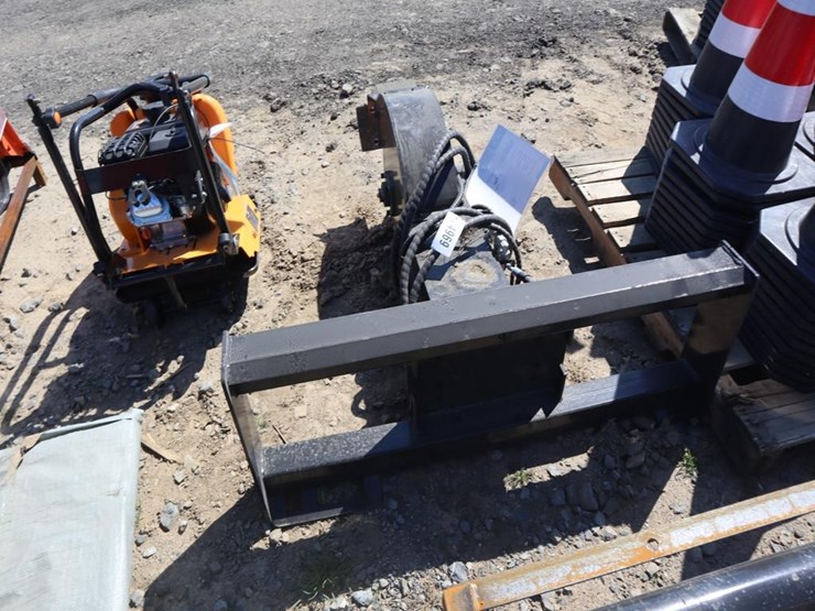 future-skid-steer-stump-grinder-image-4