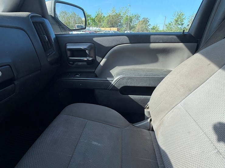 2015-chevrolet-silverado-1500-image-14