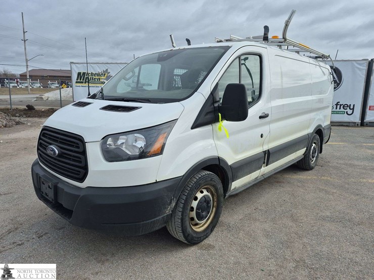 2017-ford-transit-image-1