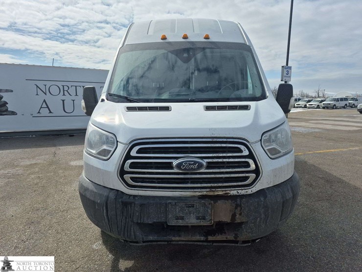 2016-ford-transit-image-2