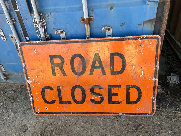 #3931-•-metal-retired-road-sign-image-1