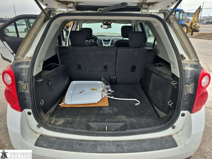 2015-chevrolet-equinox-image-26