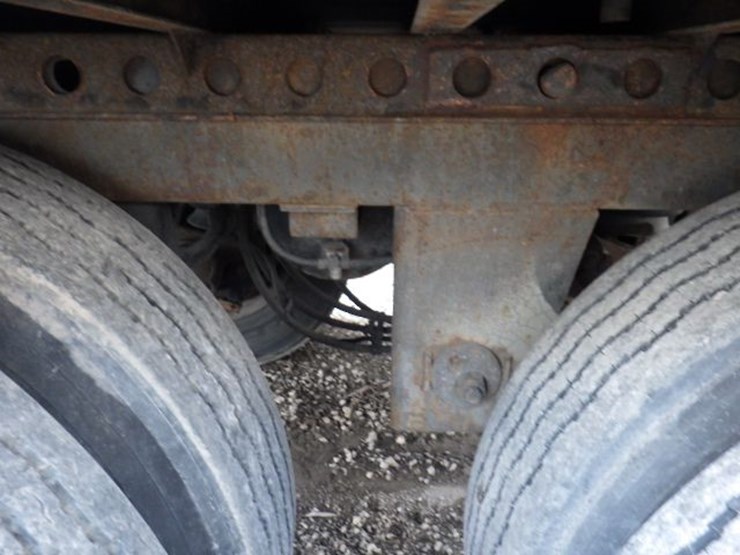 2014-hyundai-translead-image-21