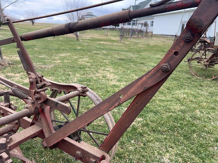 oliver-no.-100-plow-image-11