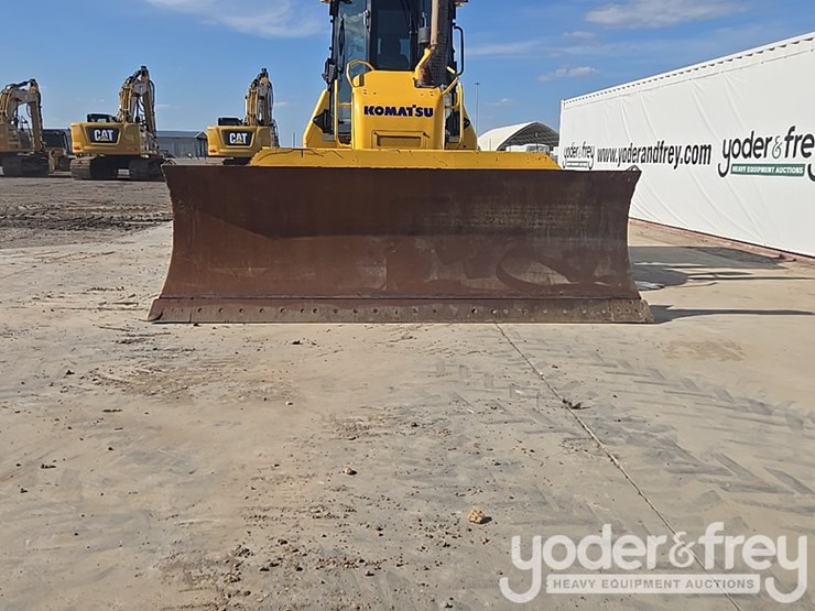 2023-komatsu-d61px-24-image-26